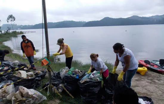 São Bernardo promove mutirão para coleta de resíduos na Represa Billings