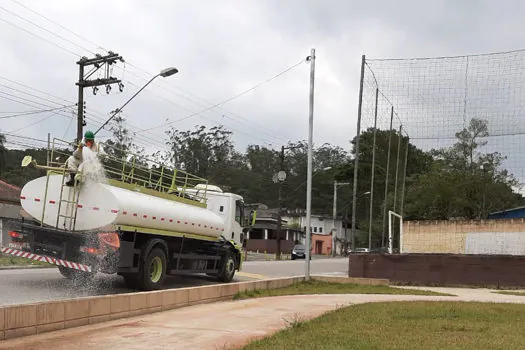 Espaços públicos de Ribeirão Pires continuam recebendo higienização