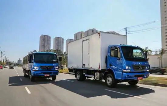 Mercedes-Benz supera o marco histórico de 80.000 caminhões Accelo vendidos no Brasil