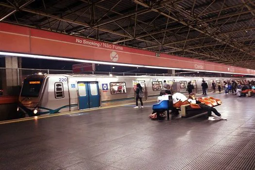 Metrô abre licitação para concessão de espaços comerciais na Linha 3-Vermelha