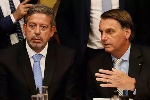 Bolsonaro e Lira pressionam para aprovar PEC em apenas dois dias