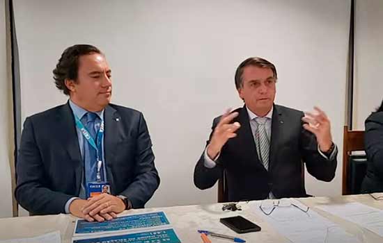 Bolsonaro entra com ação no STF contra toque de recolher