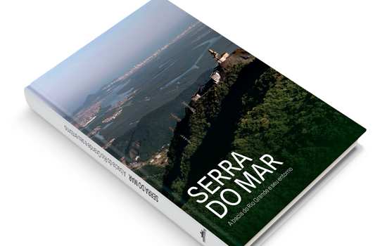 Projeto Serra do Mar distribui mais de 600 exemplares de livro para alunos da rede pública