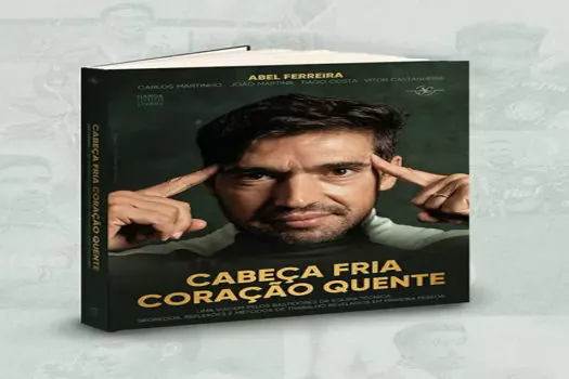 Abel Ferreira lança livro com bastidores das conquistas como técnico do Palmeiras