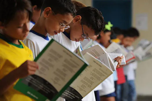 Prorrogado até as 23h59 de hoje prazo para escolha do livro didático