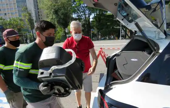 Santo André recebe drive-thru para descarte de resíduos eletroeletrônicos