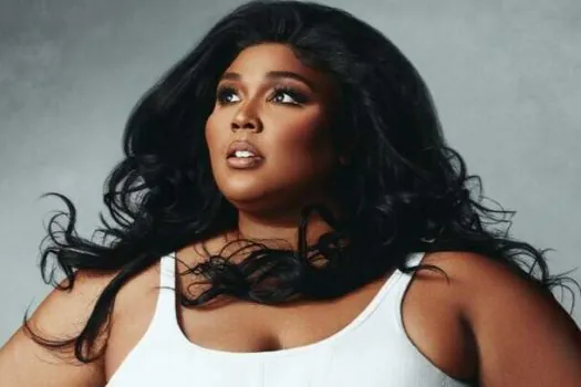 Lizzo se pronuncia e diz que acusações de assédio sexual são inacreditáveis