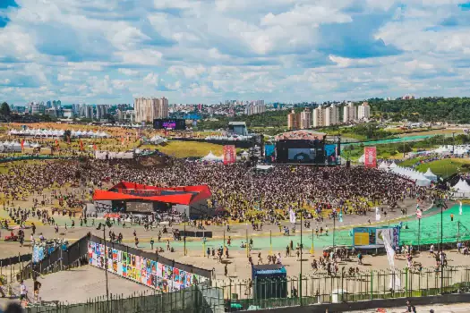 Lollapalooza termina neste domingo com tributo a Taylor Hawkins