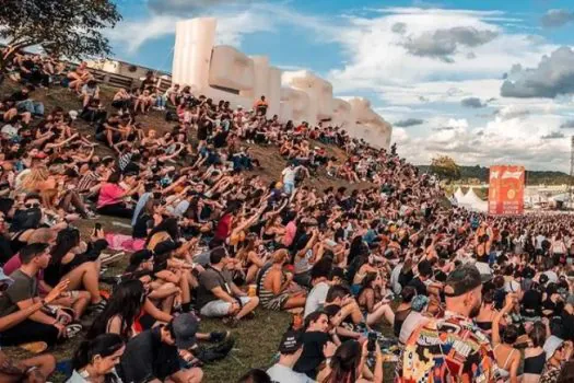 Lollapalooza Brasil anuncia horários dos shows por palco e por dia