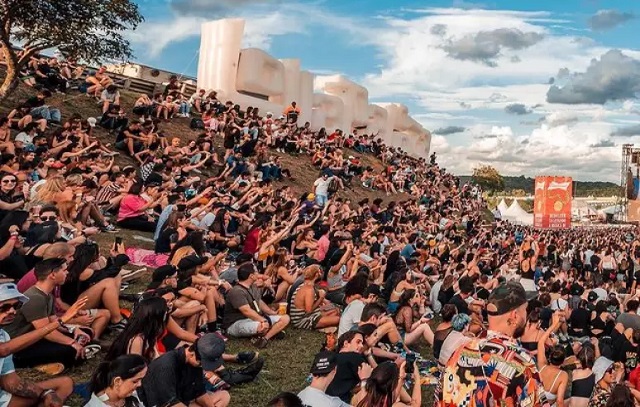 Lollapalooza Brasil anuncia horários dos shows por palco e por dia