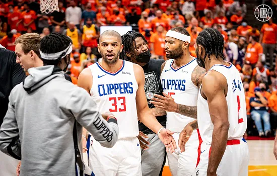 Kawhi Leonard e Paul George se destacam e Clippers desencantam diante dos Jazz