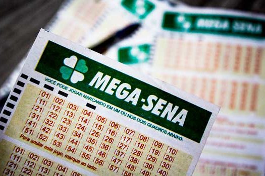 MEGA-SENA acumulada pode pagar R$ 16 milhões neste sábado (21)