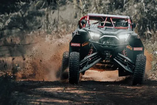 Duelo de jovens estrelas acende disputa no Brasileiro de Rally Baja