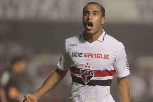 São Paulo anuncia contratação de Lucas Moura, que volta após 11 anos