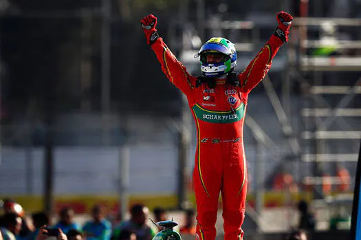 Lucas Di Grassi vence etapa de Berlim e assume vice-liderança da Fórmula E