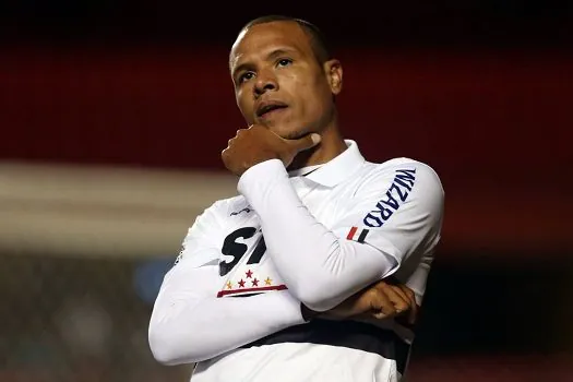 Luis Fabiano anuncia aposentadoria aos 41 anos: “Lutei muito contra o meu corpo”