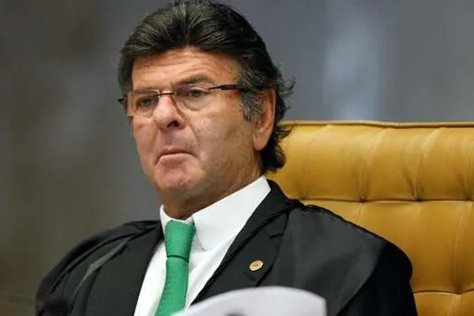 Pedido de impeachment de juiz tem ‘roupagem de ameaça’, critica Fux