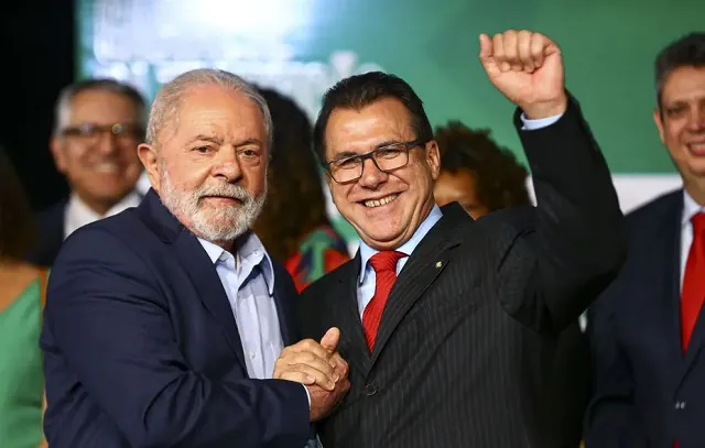 Governo Lula não voltará com imposto sindical