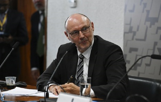 Senado aprova Luiz Fernando Corrêa para o comando da Abin