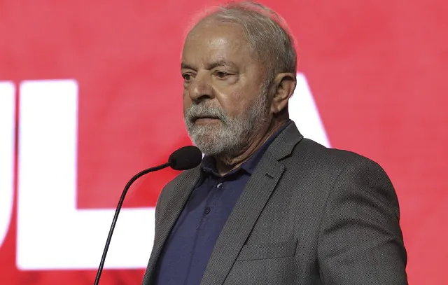 Lula diz que trabalhará por financiamento dos sindicatos sem volta de imposto