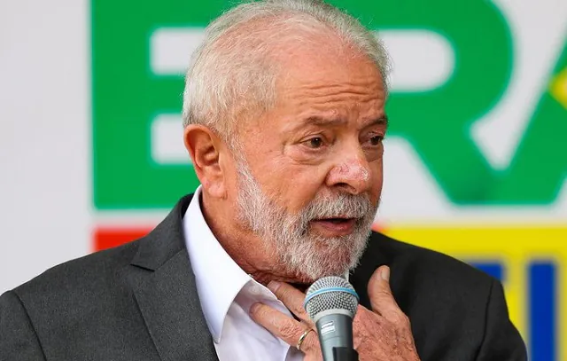 Lula afirma que fará no sábado uma ‘revisão da garganta’