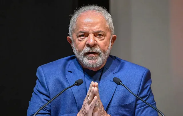 Lula diz que vai recuperar economia