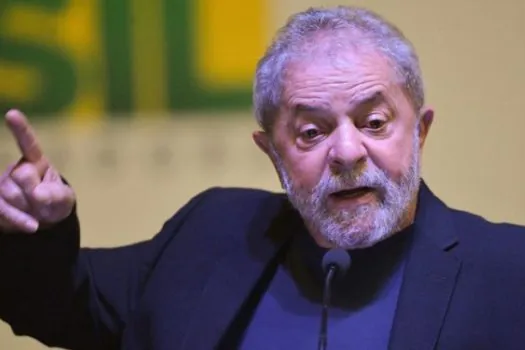 Para atender a demandas do Centrão, governo Lula já discute recriar a Funasa