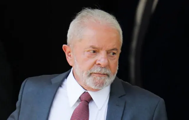 Lula fala em recomeçar obras paradas e fazer ‘roda gigante da economia girar’