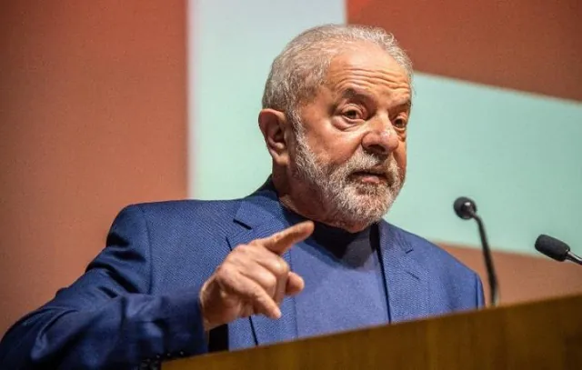 Lula se encontrará pela primeira vez com futuros comandantes das Forças Armadas