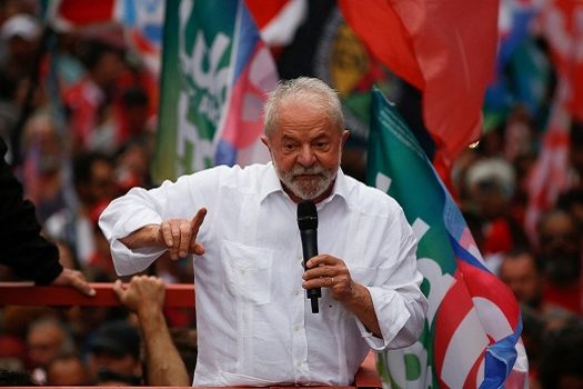 Lula: ‘única possibilidade do Auxílio Brasil continuar é eu ganhando eleições’