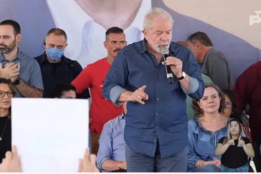 Lula tenta contornar “petróleo” com novo discurso sobre Petrobras