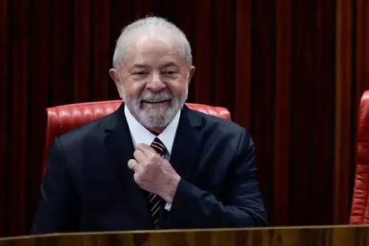 Lula vai dar como 1ª ordem a comandantes das Forças acabar com atos em quartéis