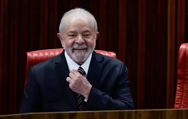 Lula vai dar como 1ª ordem a comandantes das Forças acabar com atos em quartéis