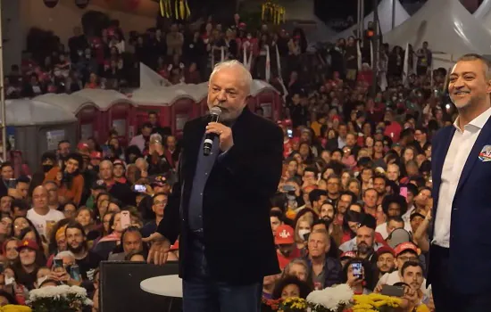 Lula promete zerar filas do INSS e melhorar índices de educação