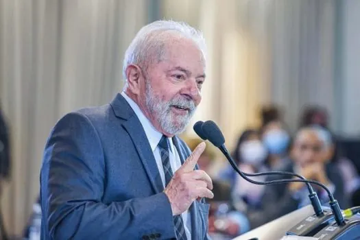 Lula convoca imprensa para pronunciamento amanhã às 9h30