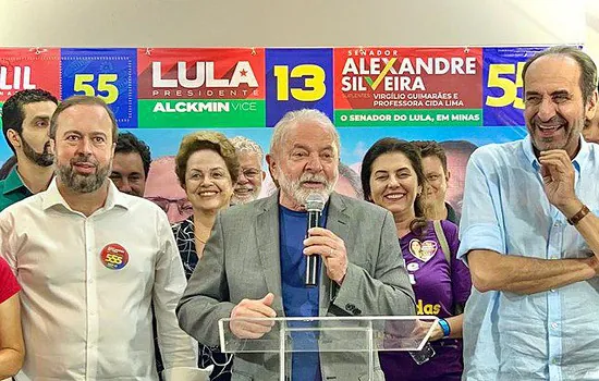 Lula diz que Brasil precisa voltar a ser um país industrializado