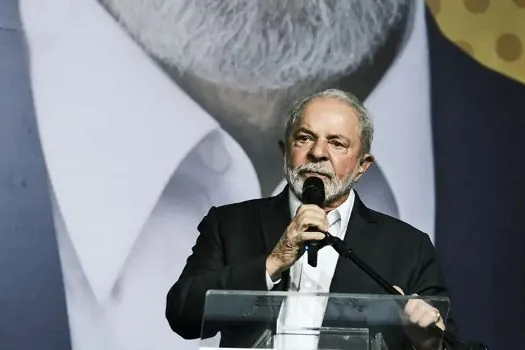 Lula diz que ministro da economia terá compromisso social e responsabilidade fiscal