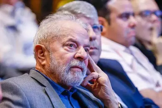 Lula diz em entrevista que ‘fica muito à vontade’ para discutir corrupção