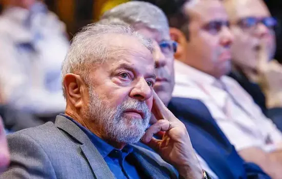 Lula diz em entrevista que ‘fica muito à vontade’ para discutir corrupção