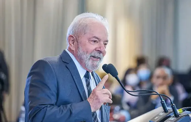 Lula avalia mais nomes na Economia