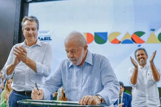 Lula diz que base de apoio no Congresso será testada a cada votação