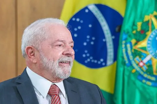 Presidente Lula visita a China com delegação recorde de empresários