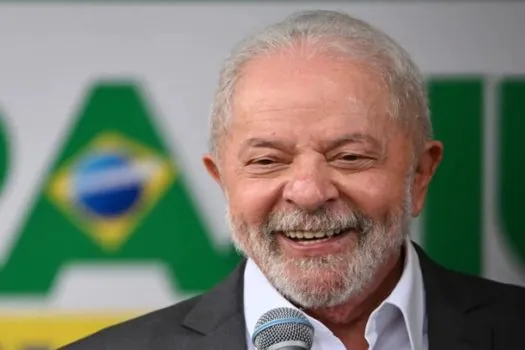 Lula: para governar um Estado e um país, tem que governar com coração de mãe