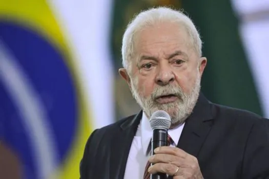 Lula sente dores nas pernas e deixa de ir em ‘Arraiá do PT’