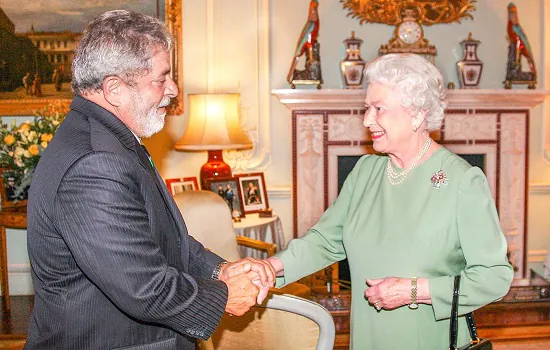 Lula diz que teve ‘excelentes relações’ com Reino Unido na era Elizabeth II