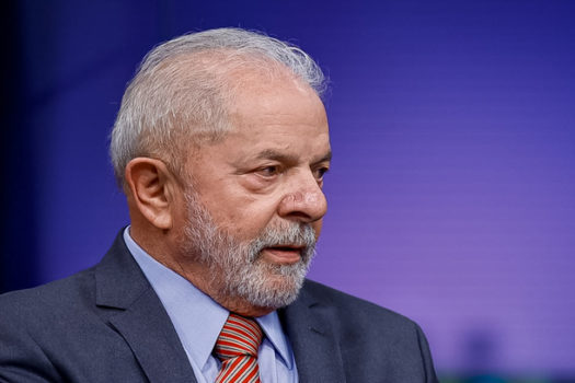 Lula tem mais pedidos de impeachment em 6 meses do que em todo 2º mandato