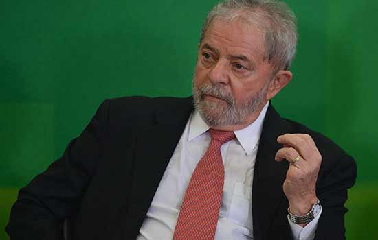 TRF-4 interrompe prazo para defesa de Lula responder a acusações de lavagem