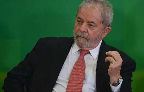 TRF-4 interrompe prazo para defesa de Lula responder a acusações de lavagem