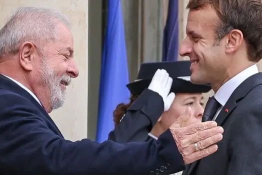 Lula conversa com Macron sobre guerra na Ucrânia e nova fase após Bolsonaro