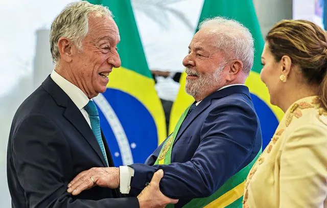 Lula viaja para Portugal e participa de cúpula luso-brasileira